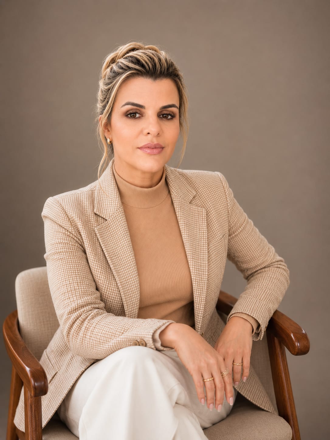 Karina D'Agrella — retrato institucional